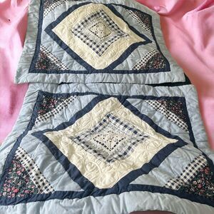 Set of 2 Pillow Shams Cottage Core Quilted Patchwork + Doilie Floral‎ Blue White